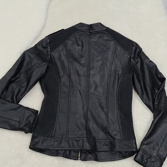 Cute Suzy Shier Stylish Woman's Jacket - Picture 7 of 13